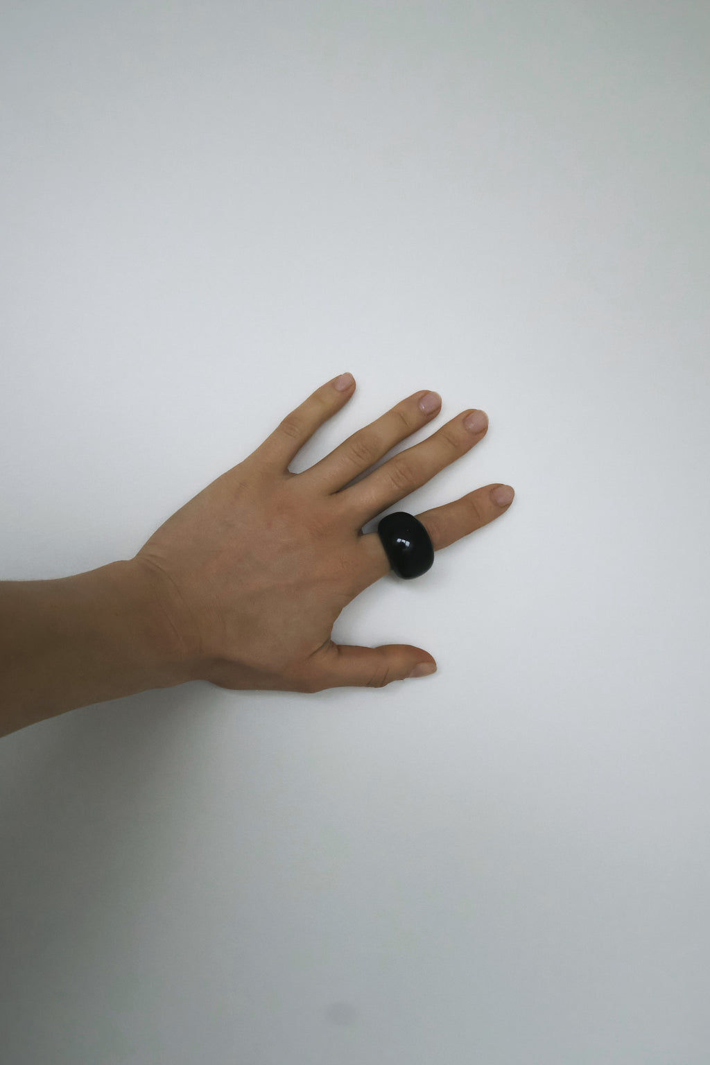 Forma Stone Ring in Onyx